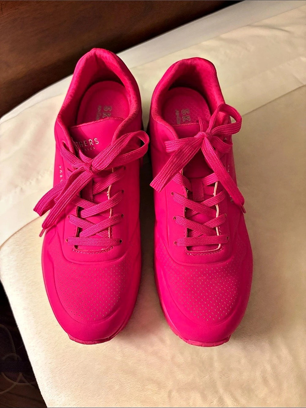 Skechers D'Lites Women's Pink Sneakers US 9.5 Like New